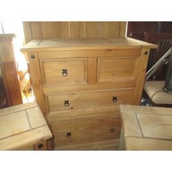 lovely bedroom set of wardrobe, chest of drawers and two bedsides.a great bargain